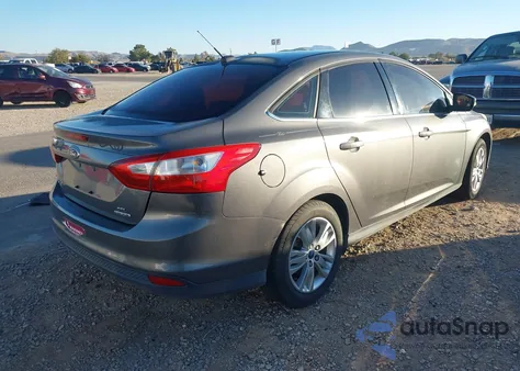 2012 Ford Focus Sel z USA, uszkodzony, nr VIN 1FAHP3H25CL382699